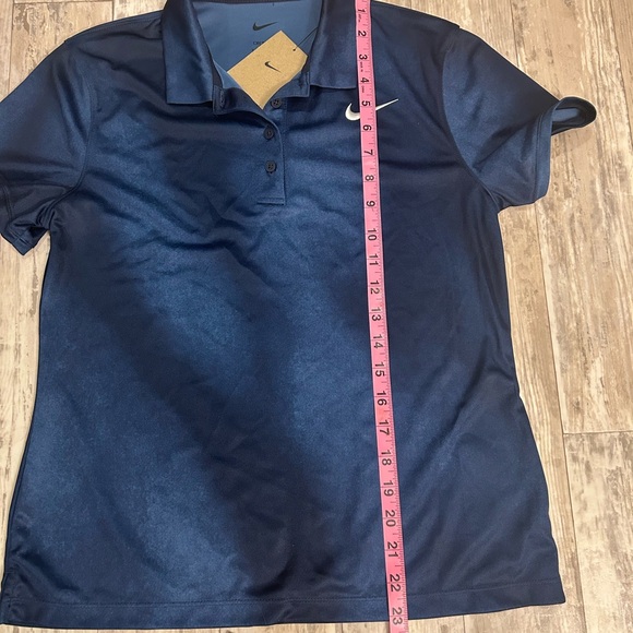 Nike Victory Women's Dri-FIT Short-Sleeve Printed Golf Polo - Picture 8 of 8